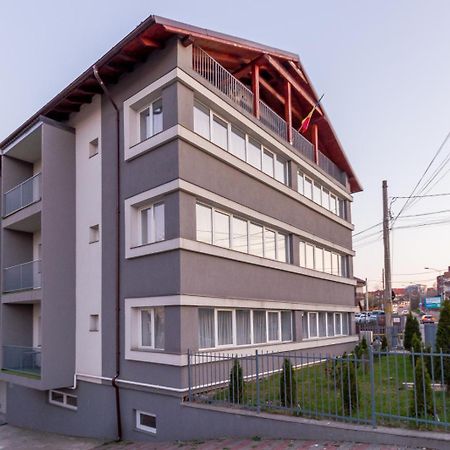 Rania Apartments คลูจ-นาโปกา ภายนอก รูปภาพ