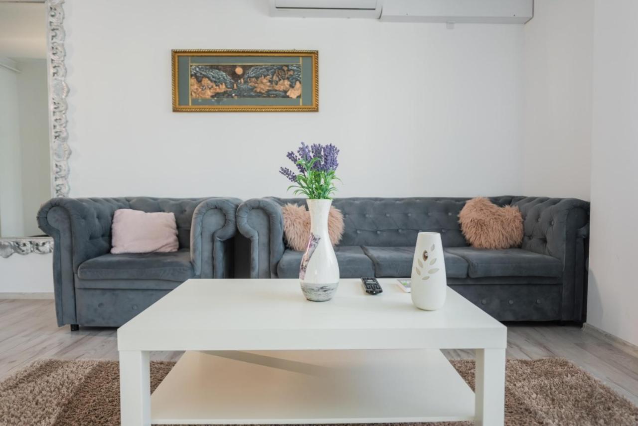 Rania Apartments คลูจ-นาโปกา ภายนอก รูปภาพ
