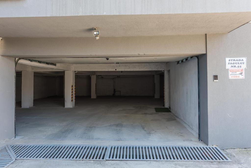 Rania Apartments คลูจ-นาโปกา ภายนอก รูปภาพ