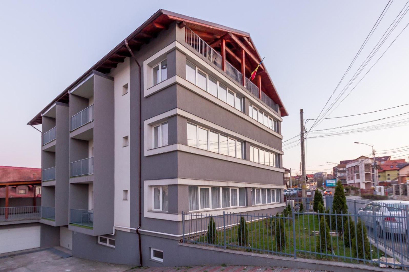 Rania Apartments คลูจ-นาโปกา ภายนอก รูปภาพ